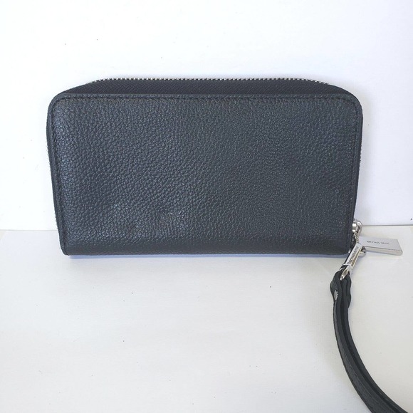 MICHAEL KORS Black Pebble Leather Zip Around Wallet Wristl Phone Clutch 7x4 Logo - Picture 3 of 9